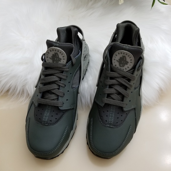 Nike Air Huarache Sequoia/Dark Stucco Men's Shoes - Picture 5 of 8